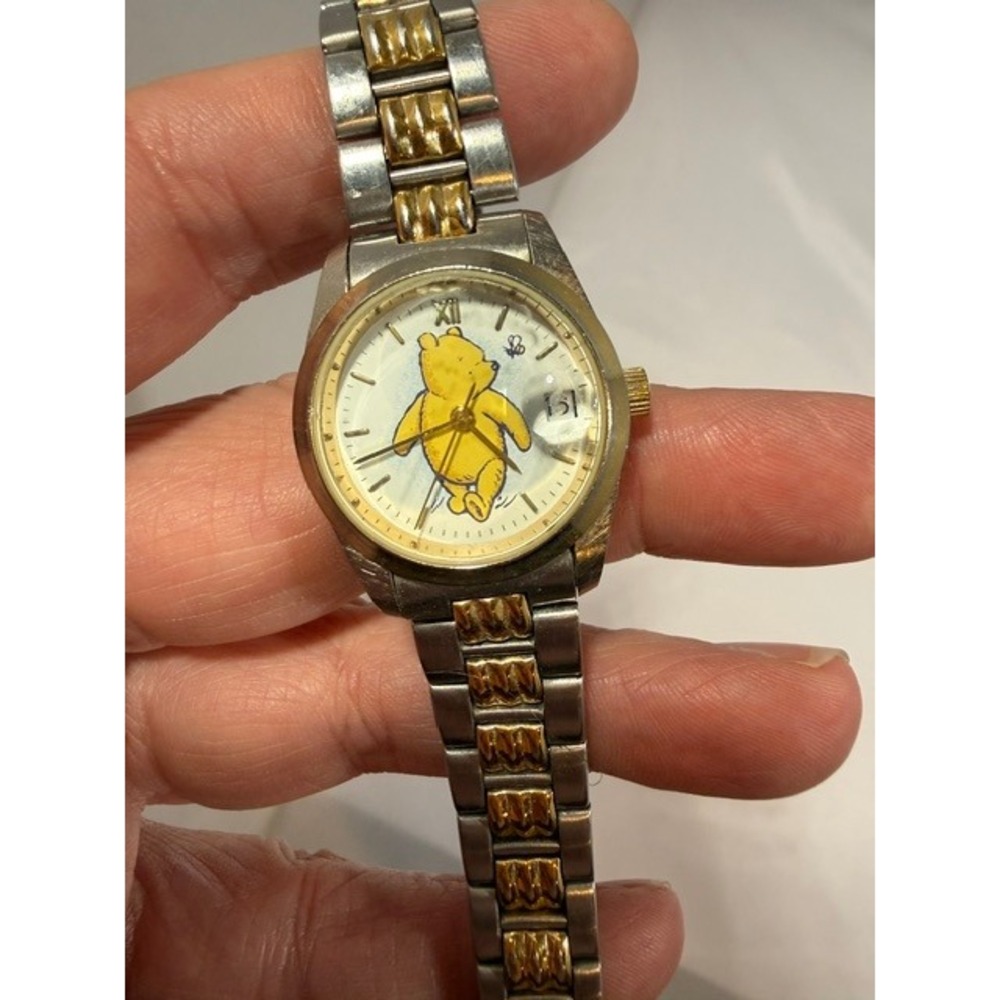 Timex Classic Pooh Disney Watch Two Tone Silver Gold Date Window Vtg Collectible
